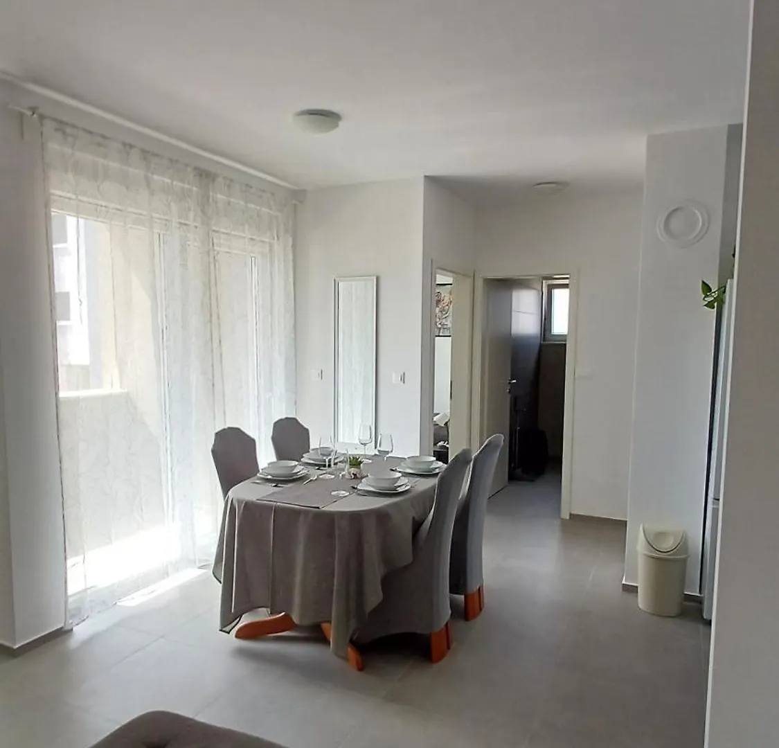 Dobby Appartement Pula